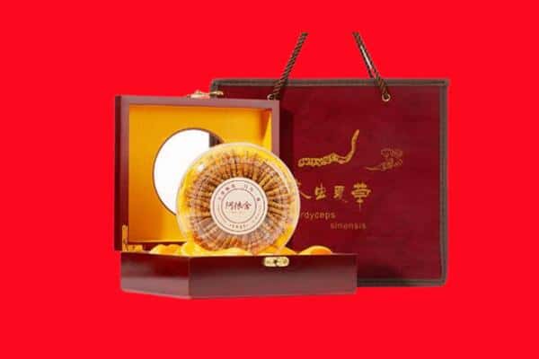 收购资讯:舞钢市回收冬虫夏草是按克吗